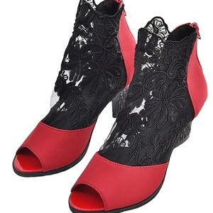 Women’s Lace Embroidered Peep Toe - Size 43